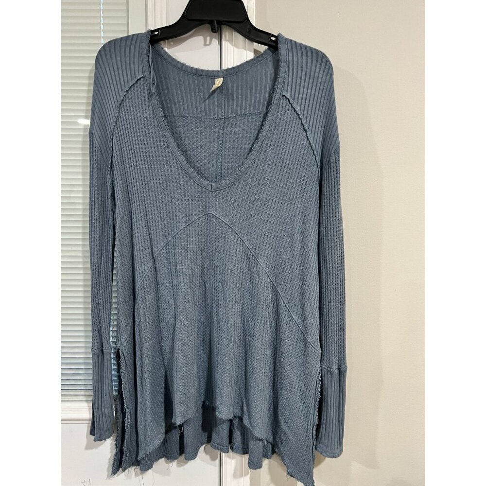 Free People Waffle Sweater, V-Neck, Slits on side, Slate Grey- size medium